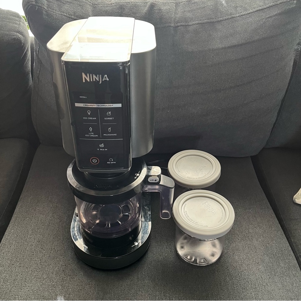 Ninja CREAMi Ice Cream Maker – Excellent Condition